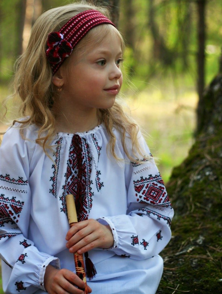 Орнамент, серьги и меха: какие обереги использовали славяне в традиционном костюме