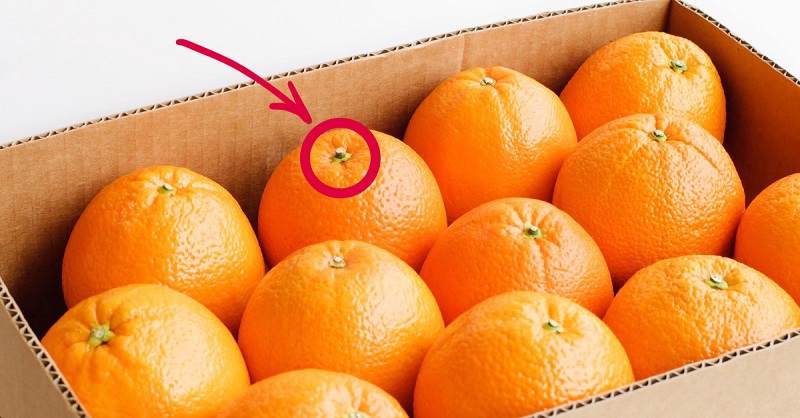 С первого взгляда ясно, что апельсин сладкий. На что нужно обратить внимание при выборе фрукта