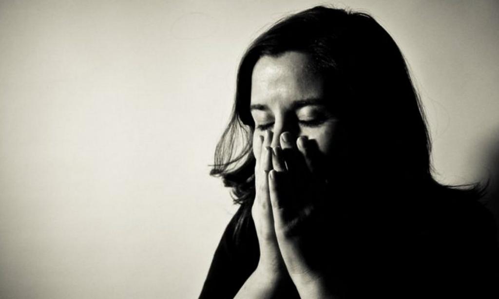 Эмоциональные мазохисты: 6 признаков того, что человеку нравится чувствовать себя несчастным