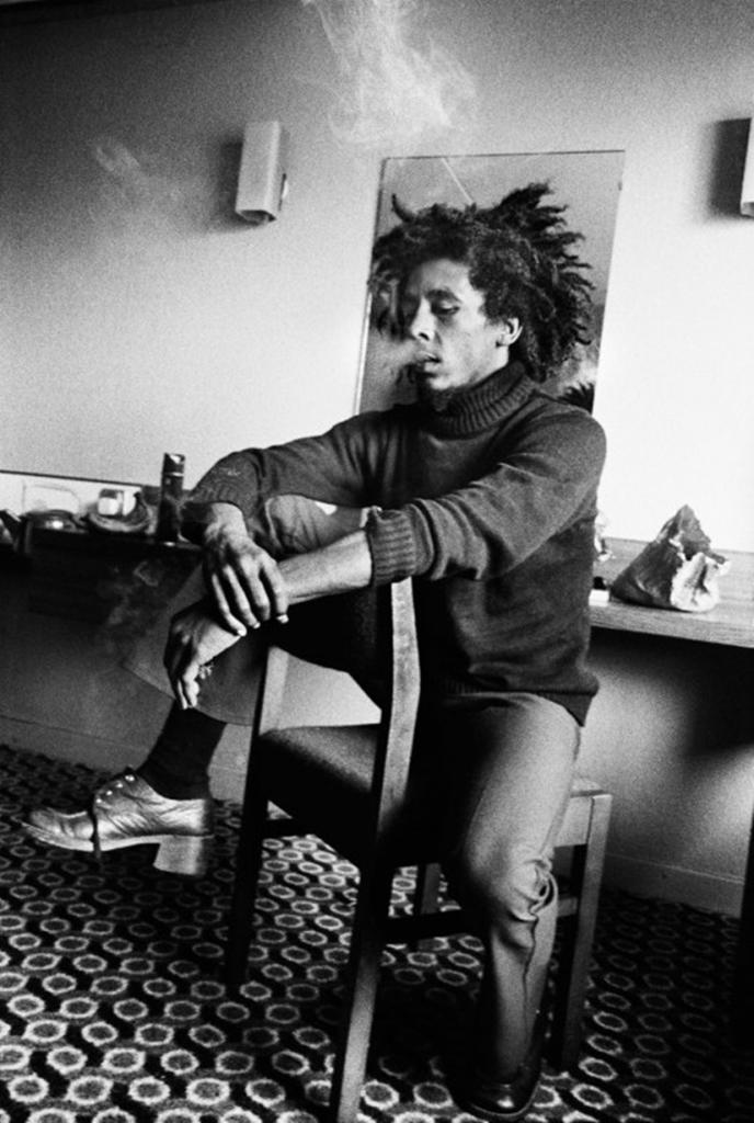 Сорок лет без Боба Марли: 10 редких фото музыканта и истории, стоящие за ними