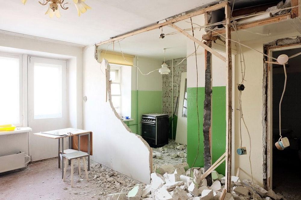 Законна ли перепланировка, или Почему россиянам не советуют брать квартиру с реконструкцией