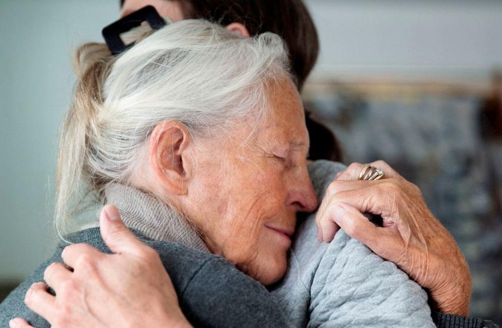 Старость - не всегда мудрость: почему пожилые люди становятся злыми и агрессивными
