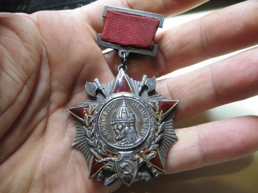 Единственная награда трех государств - орден Александра Невского, объединивший Российскую империю, СССР и Российскую Федерацию