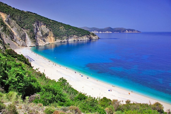 Греция обещает россиянам безопасный отдых: где расслабиться (острова страны с лучшими пляжами)