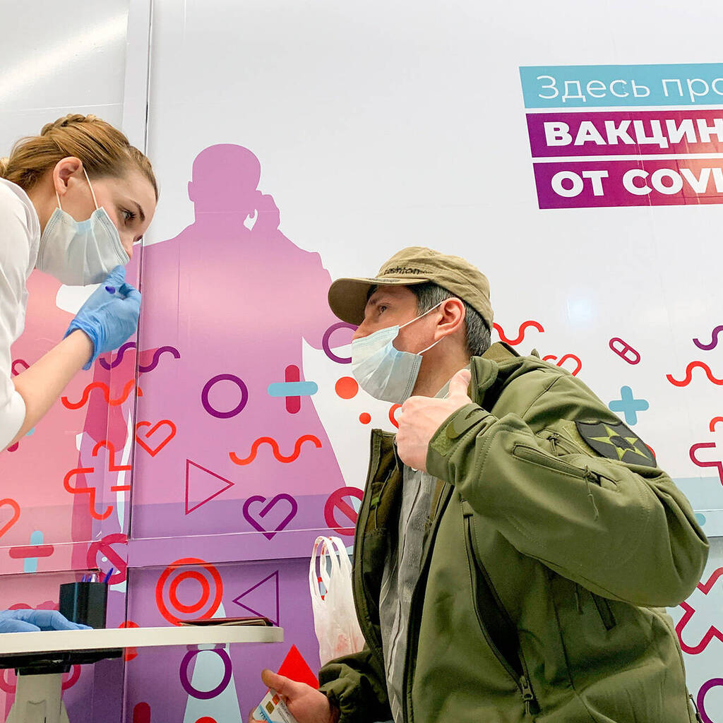 В России началась третья волна коронавируса - люди расслабляются и меньше соблюдают рекомендации