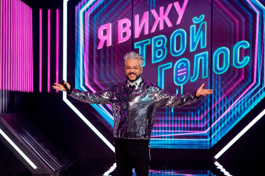Новое шоу "Я вижу твой голос" принесло первой участнице миллион рублей, а зрителям - массу впечатлений