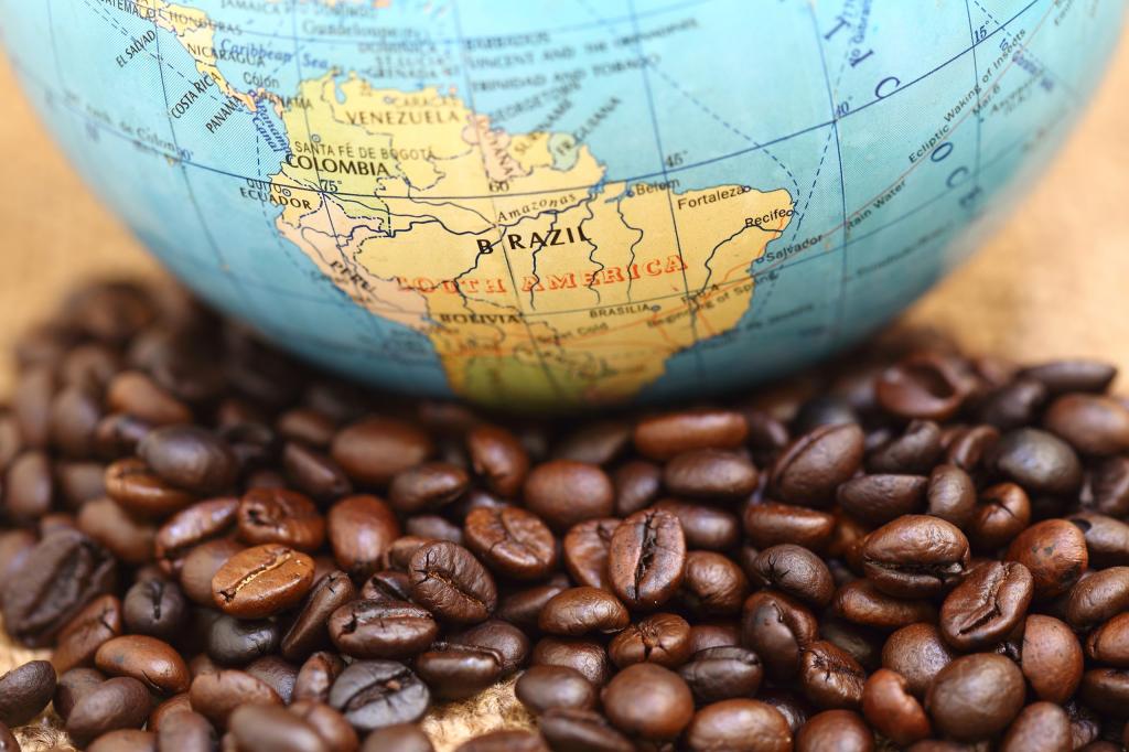 Ученые полагают, что в скором времени кофе может стать дефицитным продуктом из-за изменения климата