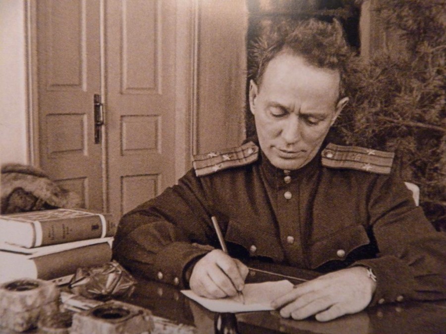 Положил талант на алтарь Победы: причина, по которой Шолохов не писал романов после 40 лет