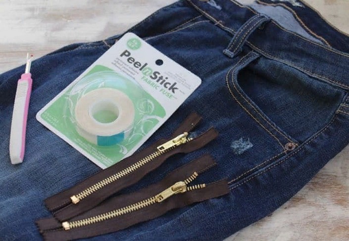 Как вставить "молнии" в штанины без шитья: джинсовый лайфхак
