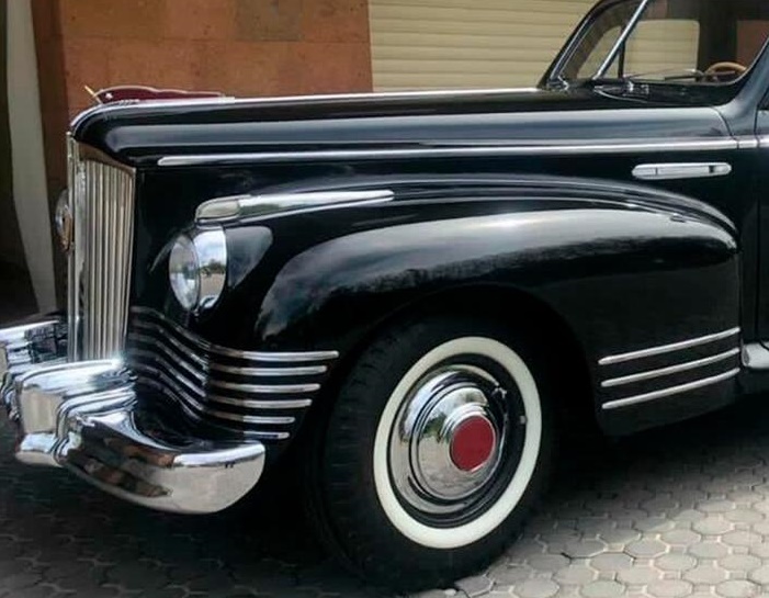 Житель Москвы выставил на продажу редкий советский лимузин 1948 года выпуска