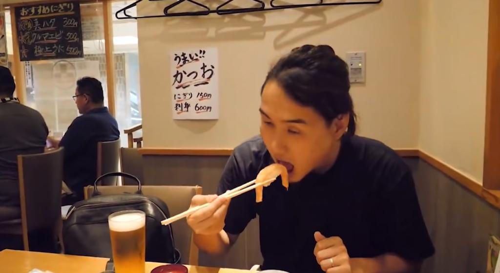 Японцы кривятся, когда видят наши суши. Это блюдо у них выглядит совсем по-другому (фото)
