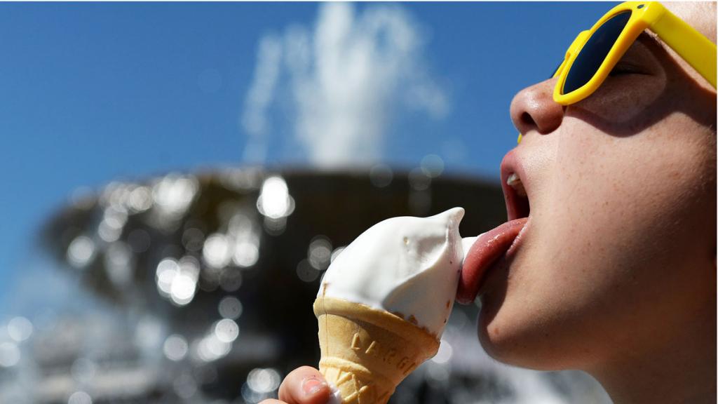 Россияне назвали свой любимый вид мороженого. Фаворит прошлого года, вафельный стаканчик, уступил лидерство