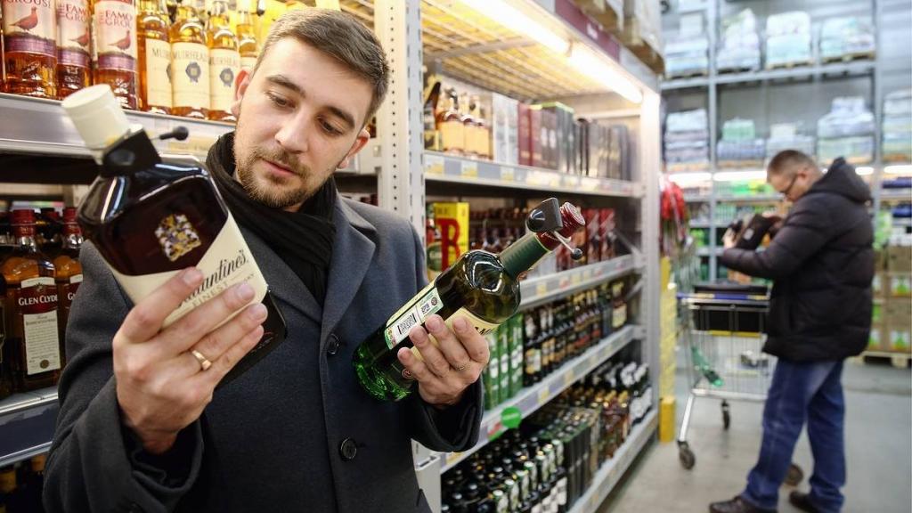 В России предложили ограничить объем покупаемого алкоголя