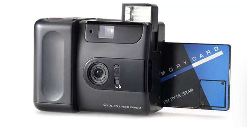 История цифровых фотоаппаратов: от прототипов 70-х до iPhone и повседневных чудес Galaxy (фото)