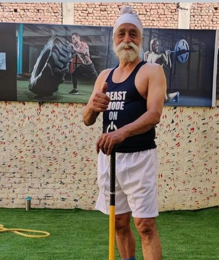 76-летний индиец не только увлекается фитнесом – он вдохновляет молодых и является веганом