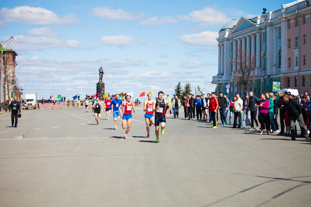 Сокольники в Москве и Парк 300-летия в Питере: лучшие маршруты для пробежек в столице и других городах страны