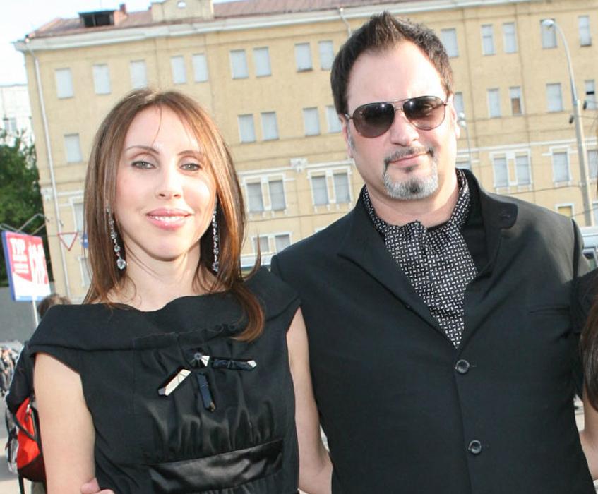 Ирина и Виктор Салтыковы: кто еще не смог зарыть топор войны после развода