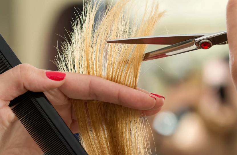Вместо краски стоит использовать хну: мифы об уходе за волосами