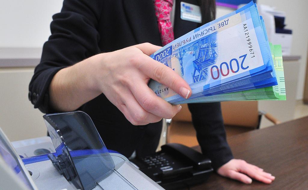 Банк выяснил, на что люди в России в первую очередь тратят налоговый вычет