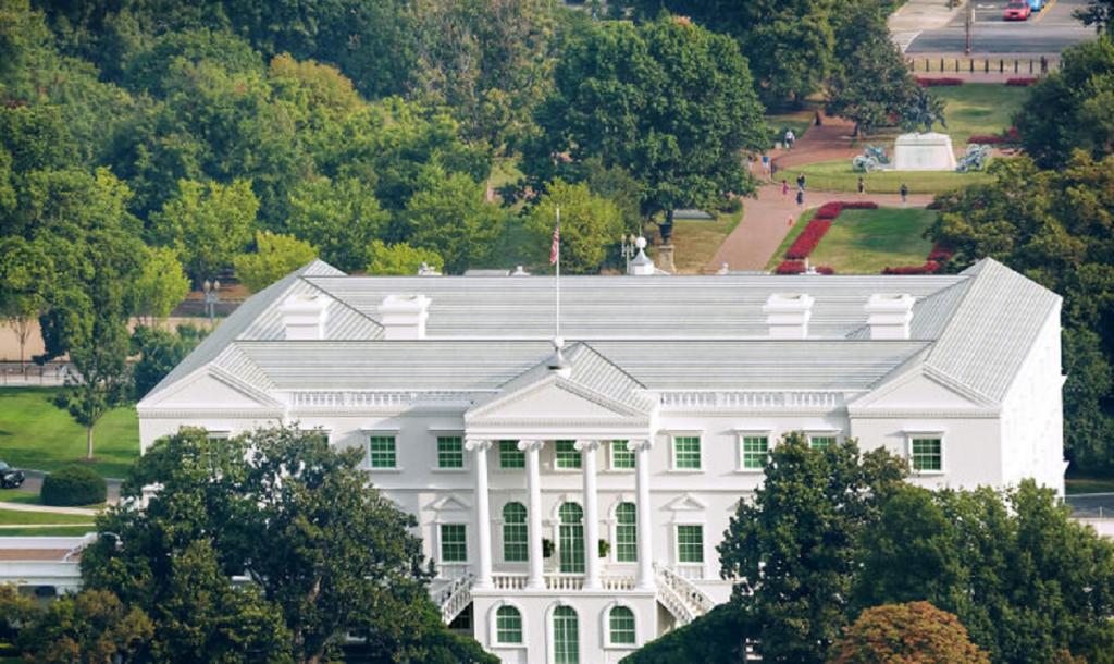Как бы мог выглядеть Белый дом, если бы проекты архитекторов в свое время не отклонили