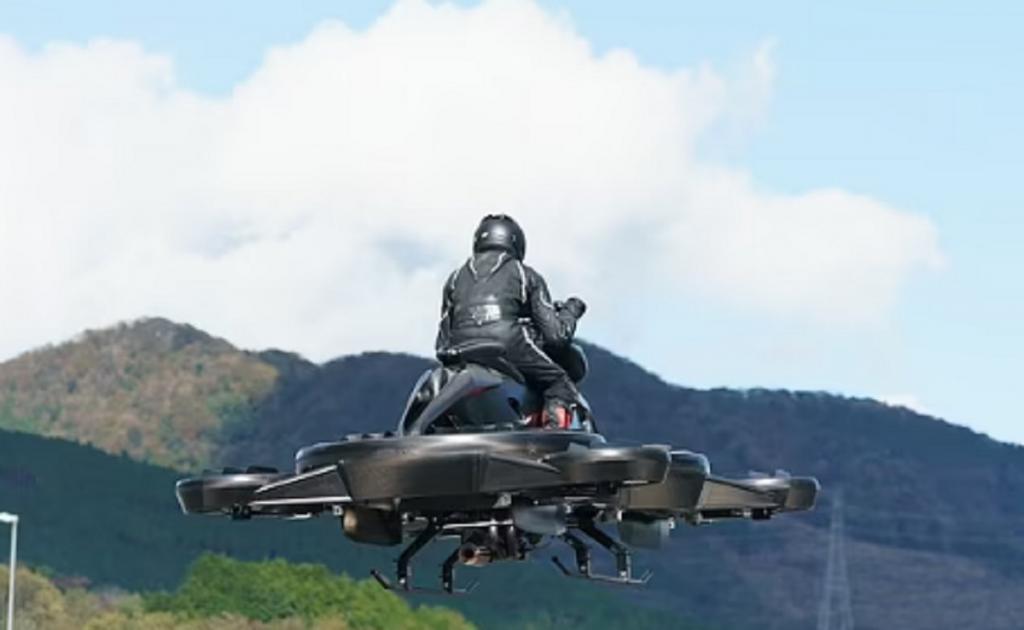 Разгоняется до 100 км/ч: токийская компания представила летающий байк