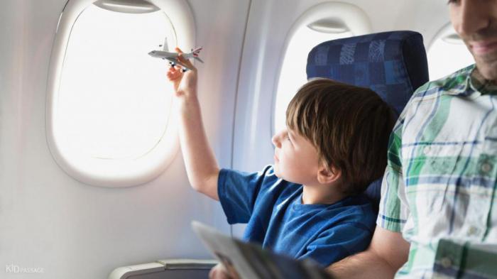 Можно ли посещать туалет в самолете во время взлета 