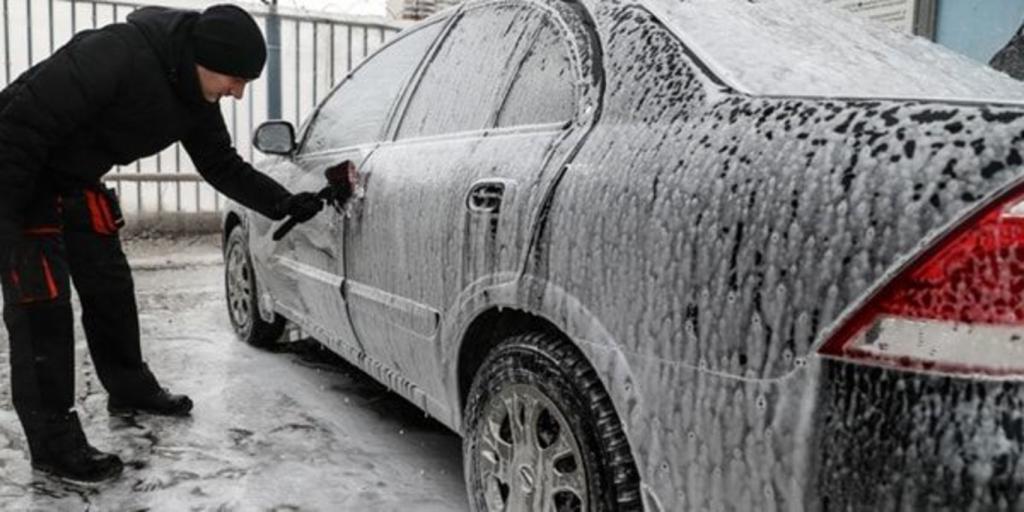 Почему нельзя мыть автомобиль сразу после того, как ударят зимние морозы