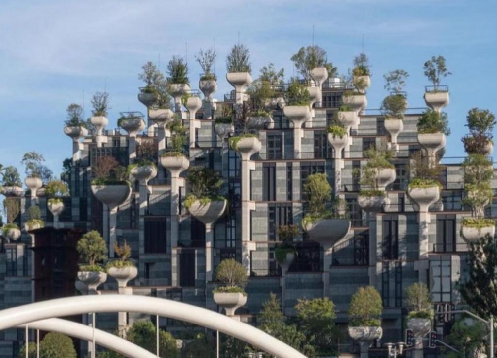 "Западная гора" - в Китае построили торговый центр с тысячей деревьев на фасаде