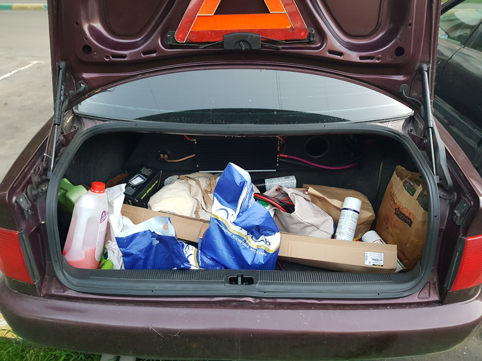 Вынуть все и разделить на три пакета: как автолюбителю навести порядок в багажнике