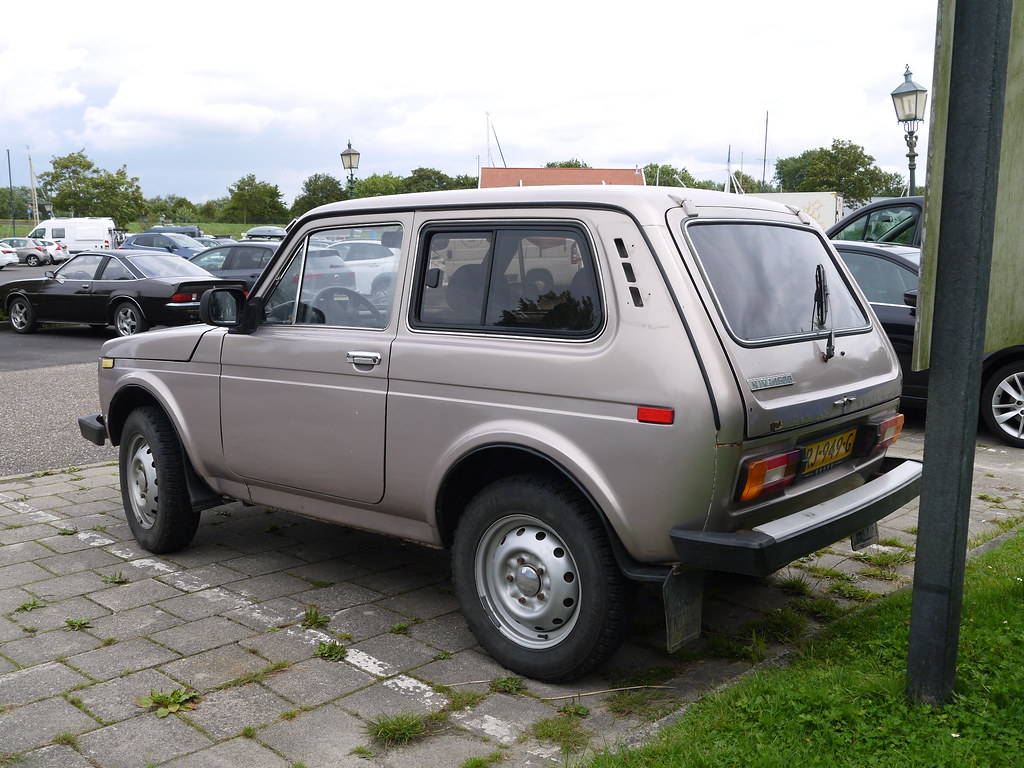 Комплектация Classic’22: "АвтоВАЗ" запустил производство Lada Niva Legend в упрощенном варианте