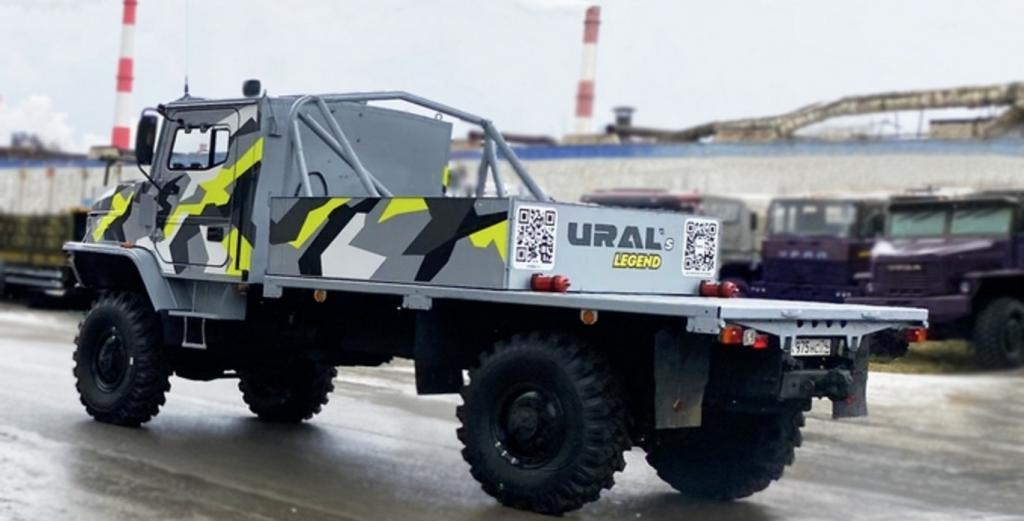 Создан URAL's legend: новый гоночный "Урал", на котором будет соревноваться возрожденная команда автомобильного гиганта