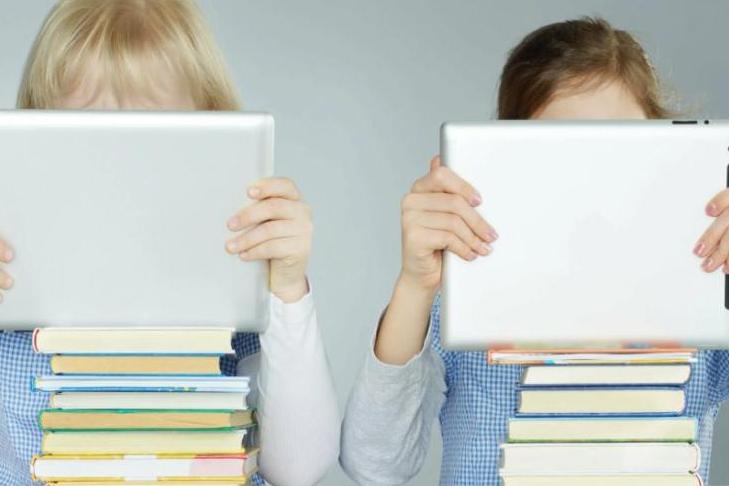 Чтение каких книг полезнее для ума детей - печатных или электронных