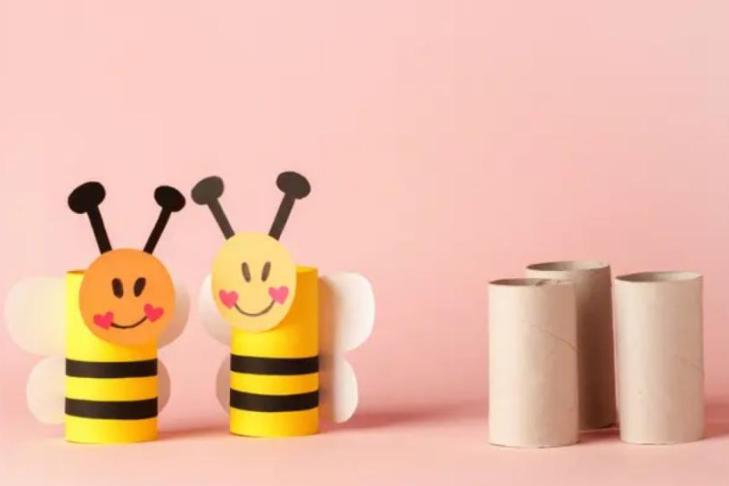 Делаем забавных пчел вместе с детьми из подручных материалов: идеи и техники поделок