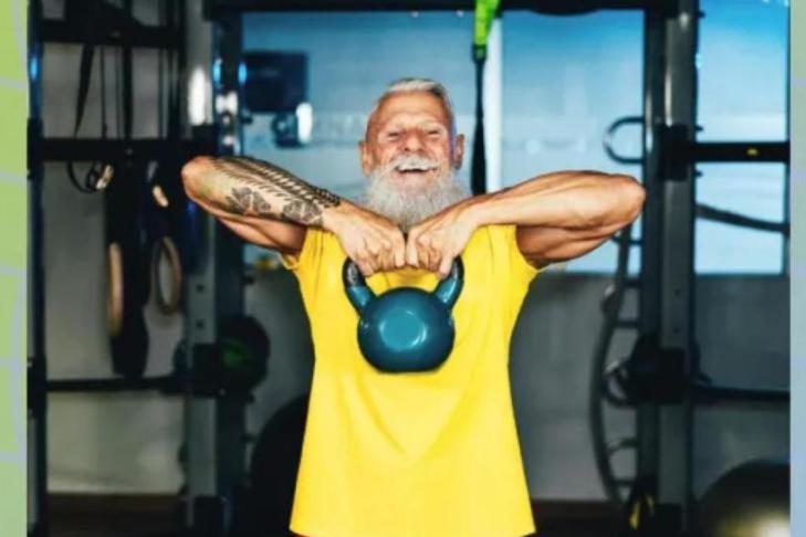 Как нарастить мышечную массу в пожилом возрасте и не навредить здоровью: советы тренеров по составлению идеального фитнес-режима