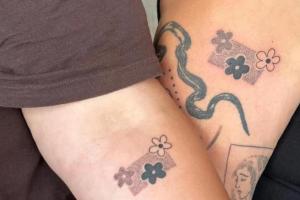 Татуировки для братьев и сестер: правила подбора и тенденции