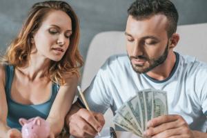 Конфликты из-за денег с родными: как грамотно избегать финансовых споров в семье, чтобы не пришлось ругаться