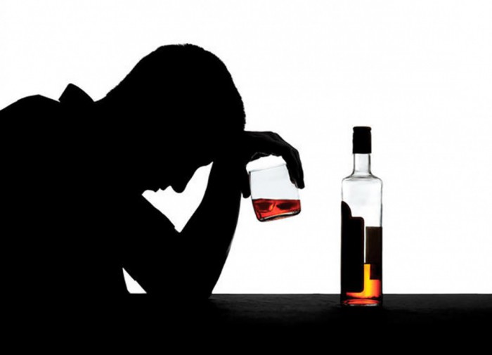 Алкоголь не лечит депрессию