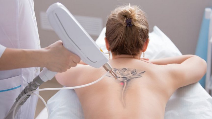 Почему людям лучше не делать татуировку: веские причины, о которых мало кто знает
