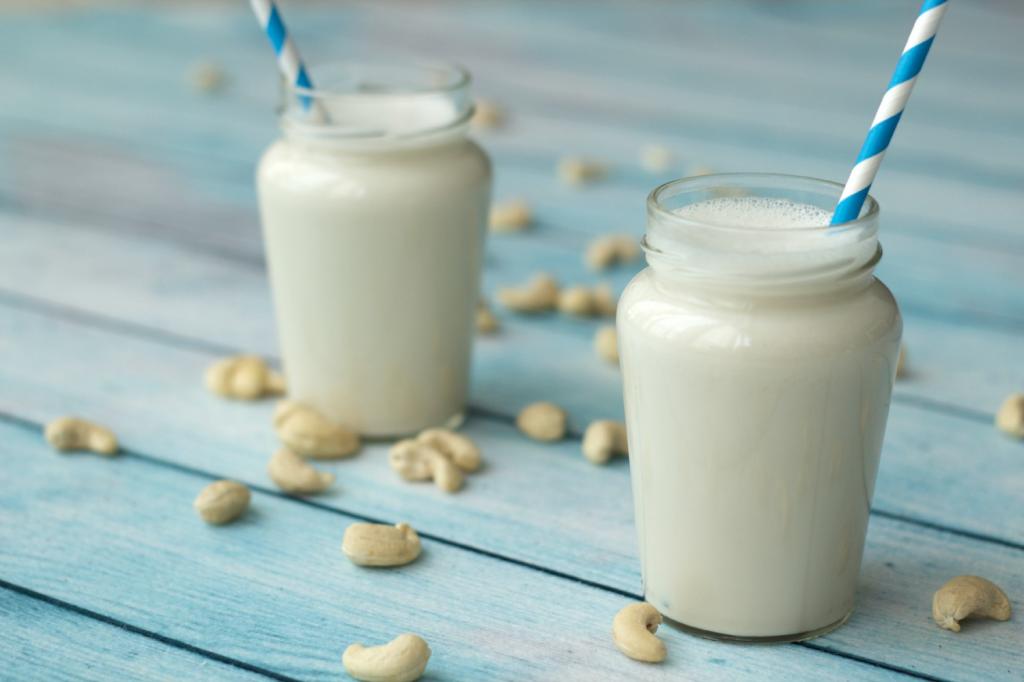 Действительно ли обезжиренное молоко полезнее обычного? Вся правда о продукте