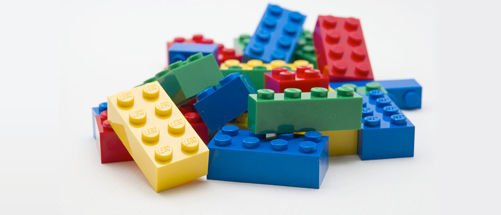 Почему конструкторы "Лего" так называются, откуда пошло это название?