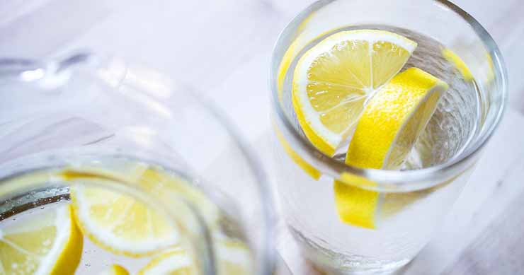10 причин начать пить воду с лимоном