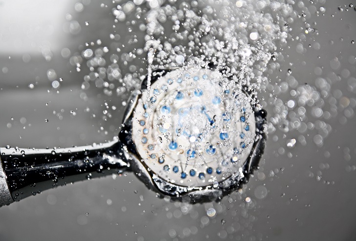 Холодный душ: 5 неожиданных преимуществ для здоровья