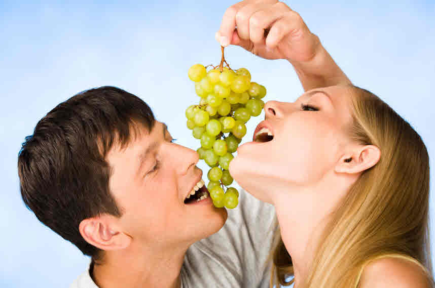 "Бодрый" виноград: что произойдет с телом, если есть его в течение месяца