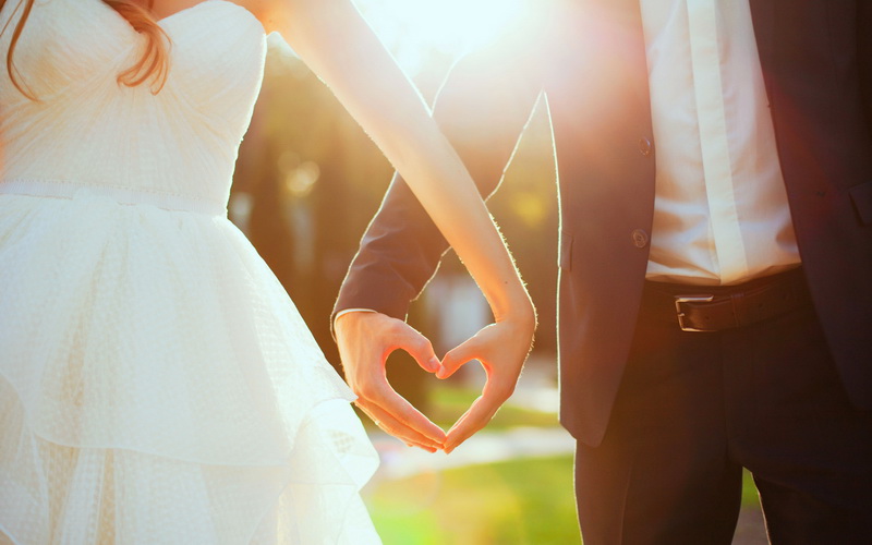 Пожениться и измениться: что происходит с телом после свадьбы