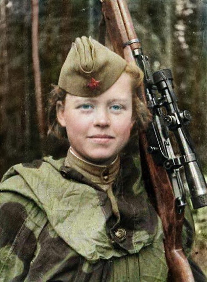 Леди Смерть: цветные фото легендарных женщин-снайперов СССР