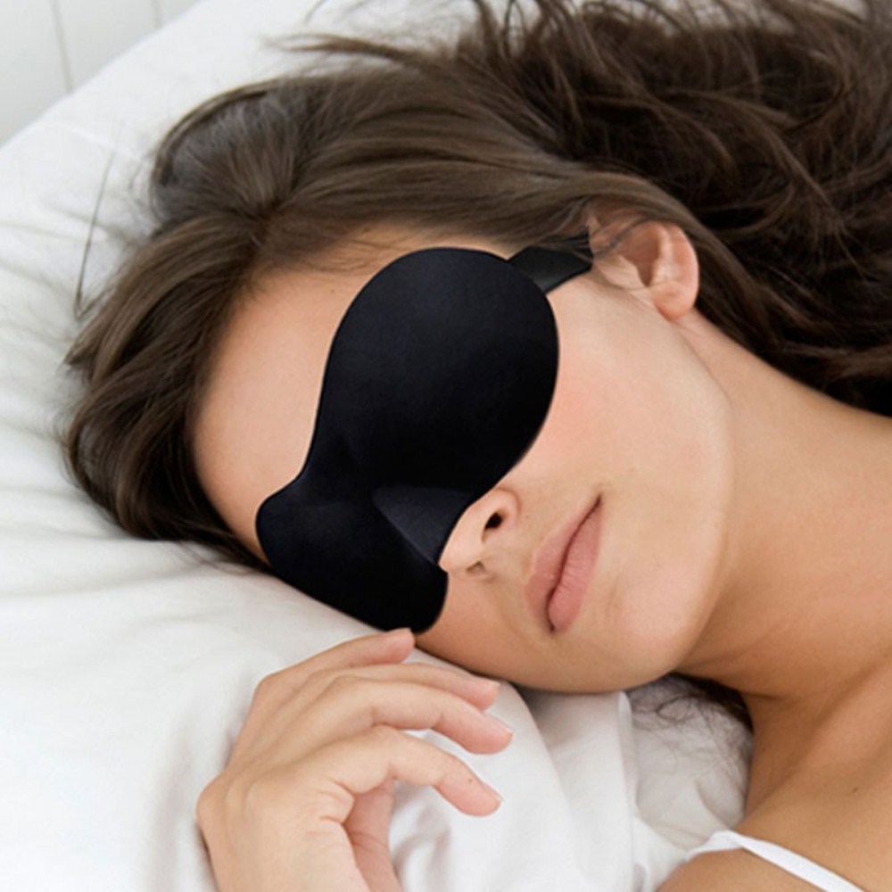 Не закрываются глаза во сне: 20 % людей имеют данный синдром, не зная об этом