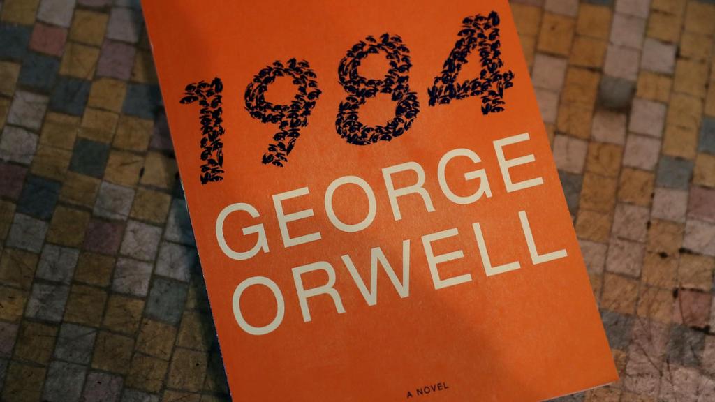 Капризы цензуры: в Китае запрещены ссылки на роман "1984", но не он сам