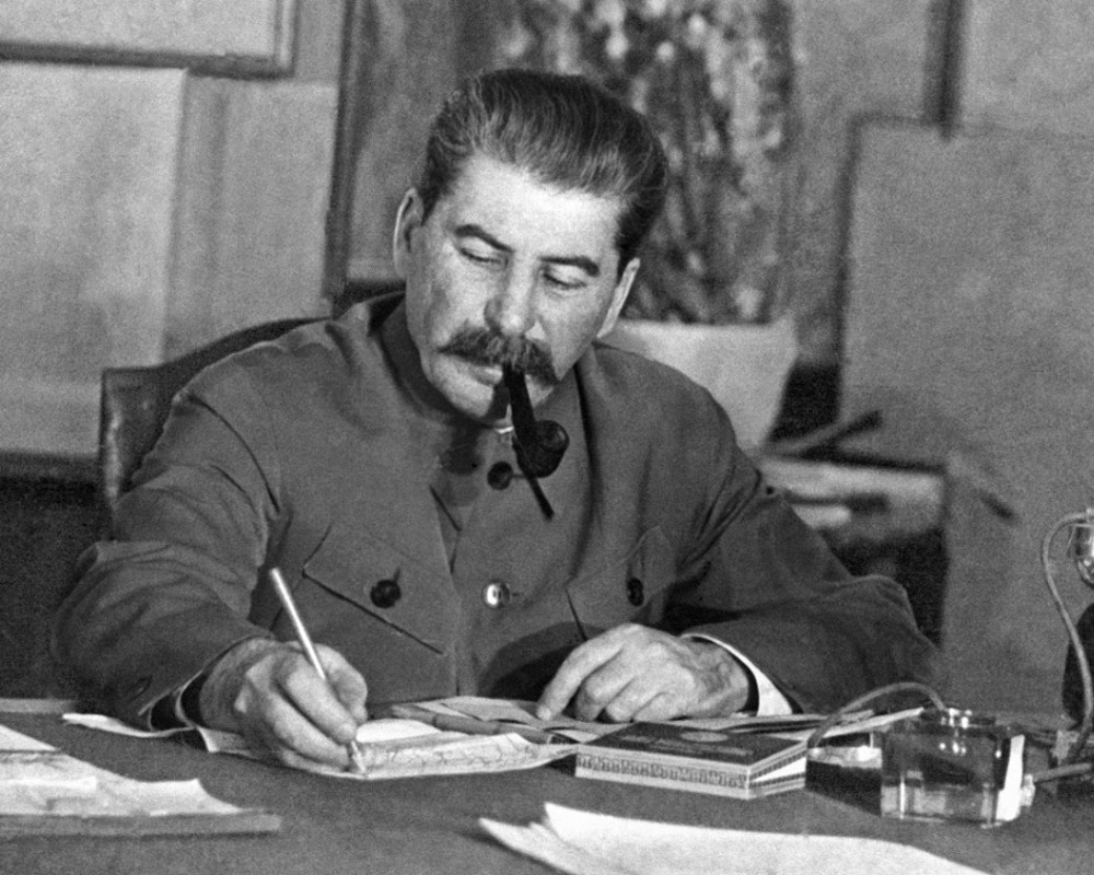 Сталин обладал хорошим чувством юмора. Шутки, которые приписывают грозному вождю