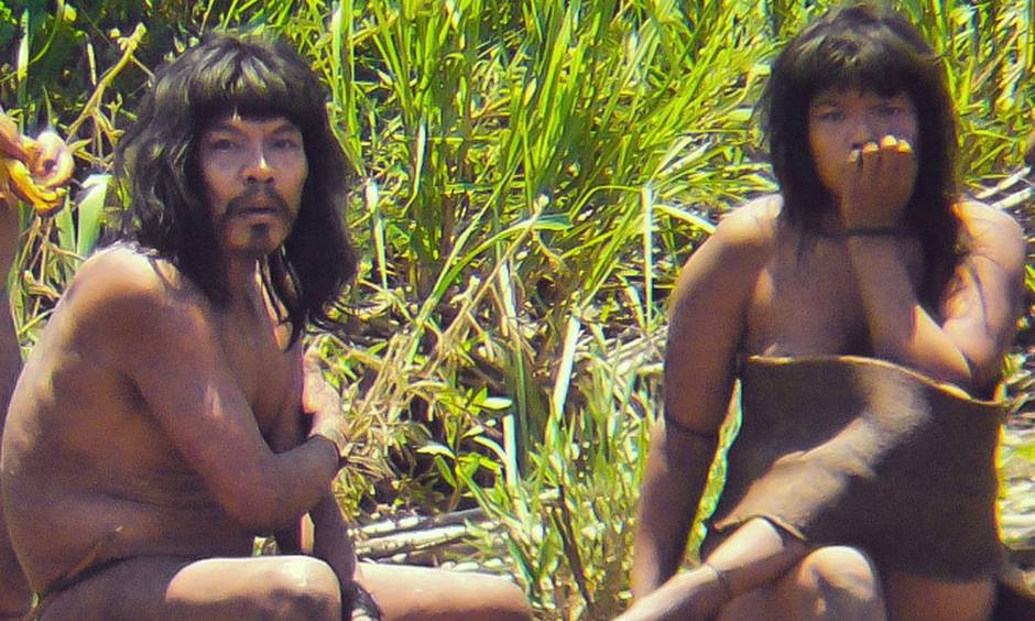 Голые племена в гармонии с природой 17 фото эротики
