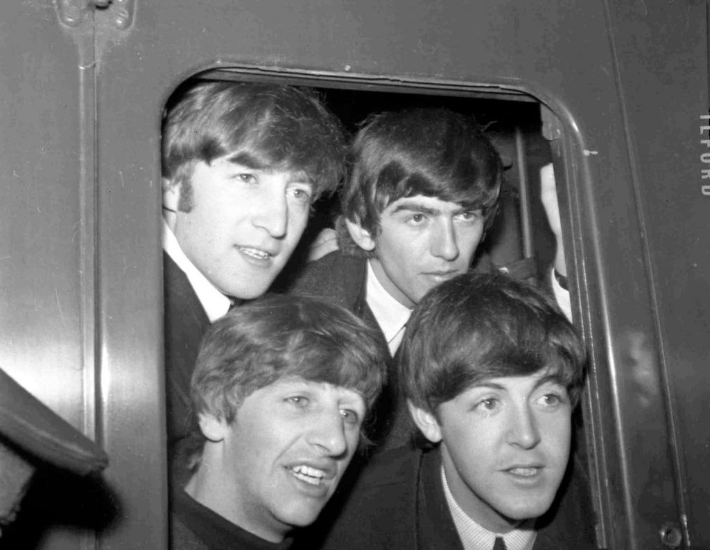 Под небом Лондона: ровно 50 лет назад состоялся последний концерт легендарных The Beatles. Фото и видео
